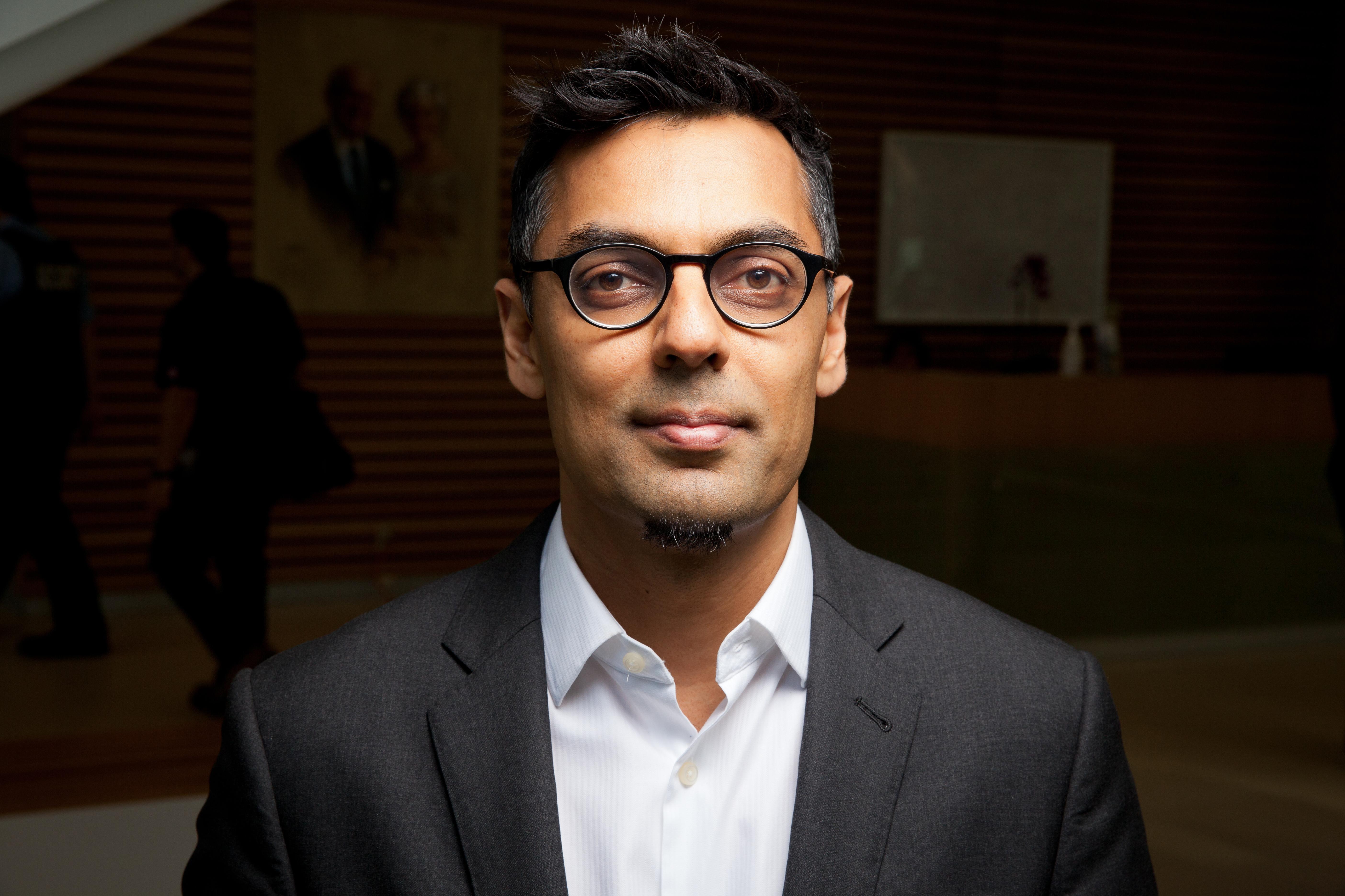 Professor Kamran Khan (photo by Jacklyn Altas) Professor Kamran Khan (photo by Jacklyn Altas)